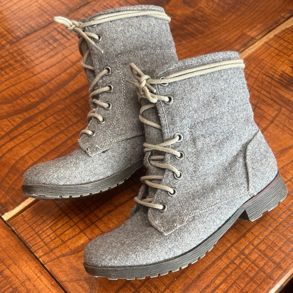 Rock & Candy Gray Lace-Up Wool-Blend Ankle Boots